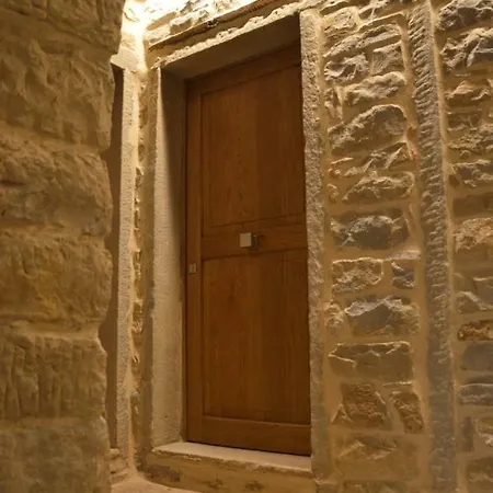 Ca Maina بيت ضيافة