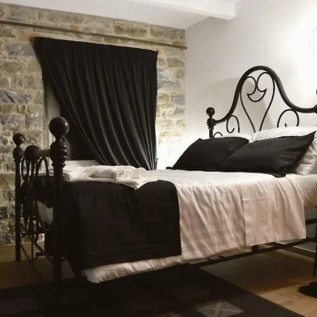 Ca Maina بيت ضيافة